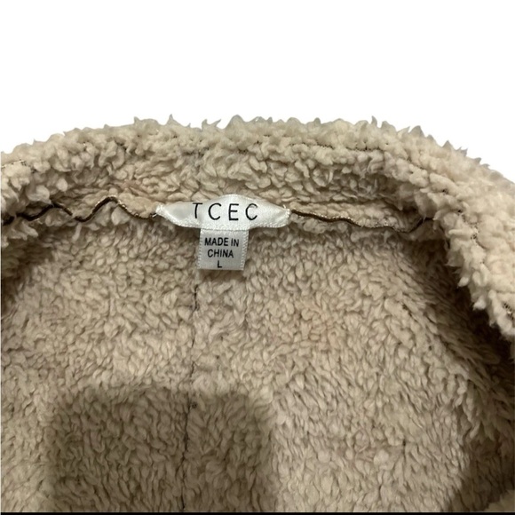 TCEC Women’s Wool Lined Sherpa Vest size Large - Picture 4 of 5